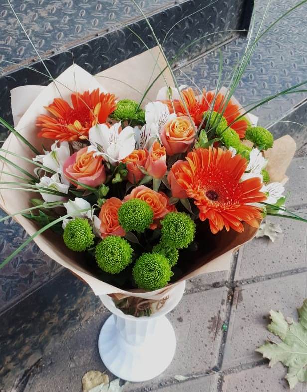 Букет цветов из: Герберы, Хризантемы, Альстромерии и Розы в Алферьево