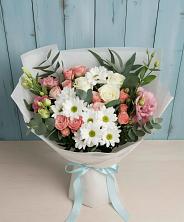 Букет цветов из:  Розы, Лизиантусы и Хризантемы в Алферьево