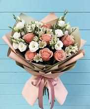 Букет цветов из:  Розы, Альстромерии и Лизиантусы в Алферьево