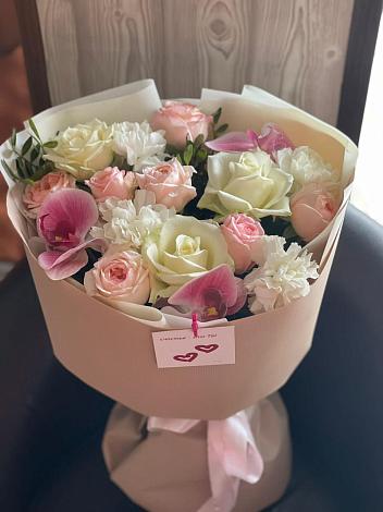 Букет цветов из: Орхидеи, Розы и Гвоздики в Алферьево