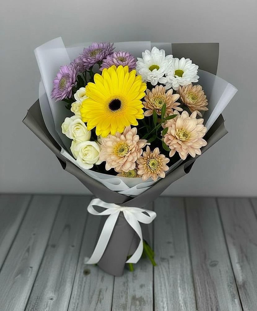Букет цветов из: Розы, Герберы и Хризантемы в Алферьево