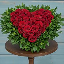 Цветочная композиция из Розы в виде сердца в Алферьево