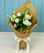 Букет цветов из:  Хризантемы и Лизиантусы в Алферьево