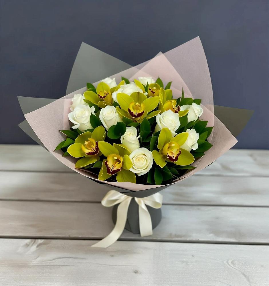 Букет цветов из: Орхидеи и Розы в Алферьево