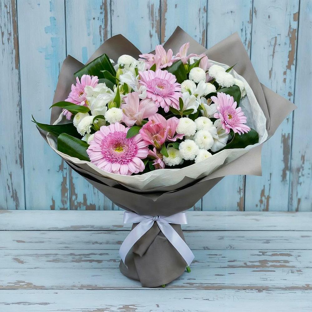 Букет цветов из: Герберы, Альстромерии и Хризантемы в Алферьево