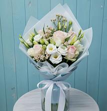Букет цветов из:  Розы и Лизиантусы в Алферьево