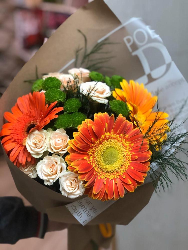 Букет цветов из: Герберы, Хризантемы и Розы в Алферьево