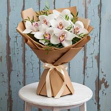 Букет цветов из:  Орхидеи и Розы #REPLACE_PRED# Алферьево